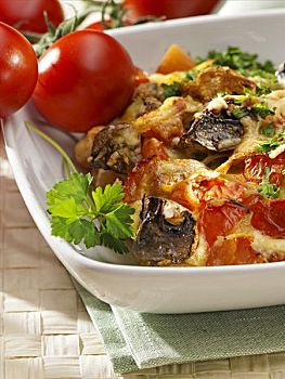 西红柿,烤蘑菇
