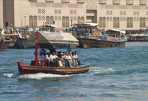 水上出租车,独桅三角帆船,迪拜河,迪拜,阿联酋,中亚
