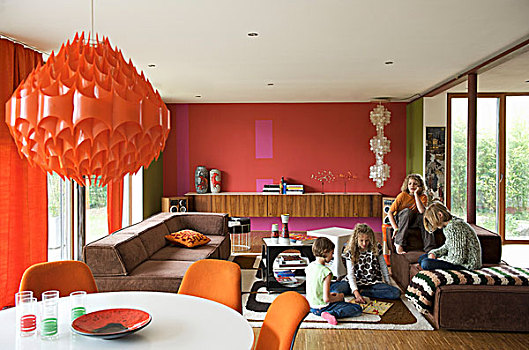 红色,复古,吊灯,高处,就餐区,孩子,沙发,生活空间