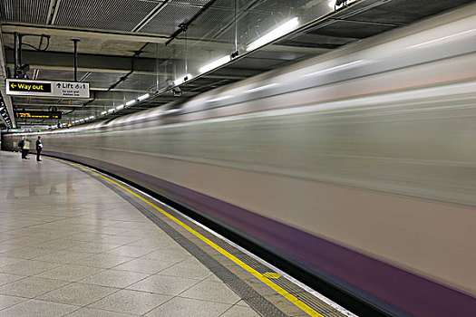地铁,通过,地铁站,伦敦,英格兰