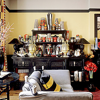 大,收集,花瓶,黑色,餐具柜,黄色,墙