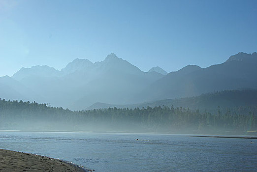 西藏古乡湖风景