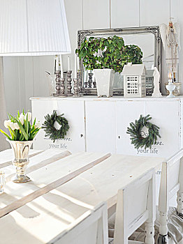 白色,郁金香,银,高脚杯,乡村,桌面,餐具柜,装饰,蜡烛,植物,镜子,背景
