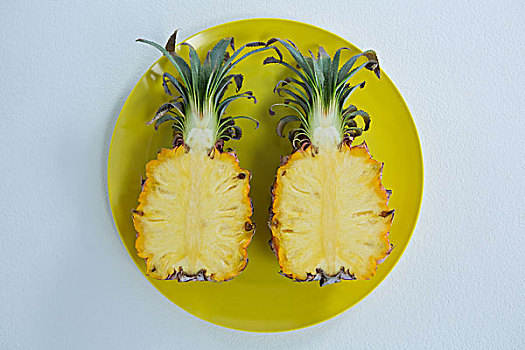 上方,两个,平分,菠萝,盘子,白色背景,背景