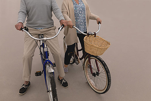 高兴,老年,夫妻,骑自行车,沙子,海滩