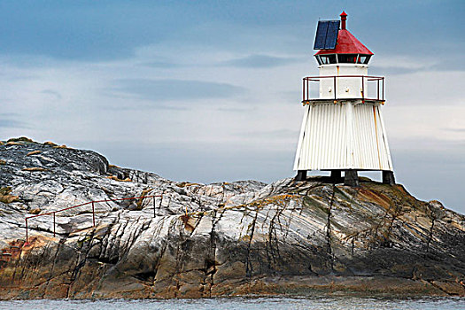 传统,挪威,灯塔,白色,塔,岩石,岛屿,太阳,电池,红色,上面