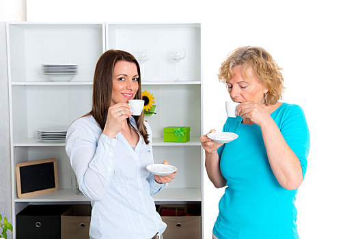 女人,母亲,喝,浓咖啡,一起,厨房