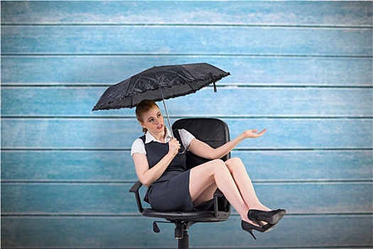 合成效果,图像,职业女性,拿着,伞,坐,旋轴,椅子