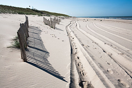 轨迹,木篱笆,海滩