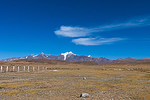 西藏的蓝天白云