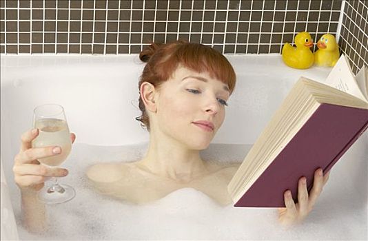 女人,放松,沐浴,书本