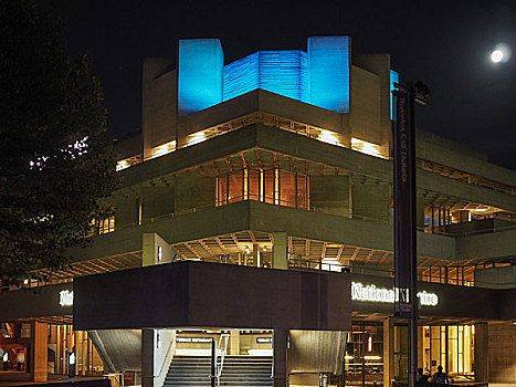 国家剧院,伦敦,夜晚