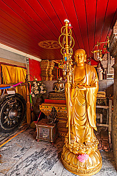 泰国清迈素贴山双龙寺长廊佛像