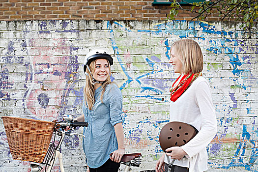女人,自行车,城市街道