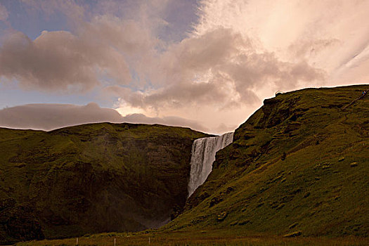 瀑布,河,流动,上方,山脉,日落,冰岛
