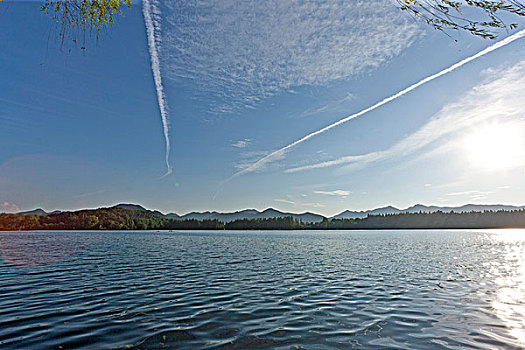 从苏堤看里西湖全景