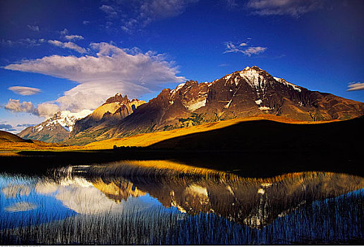 泻湖,托雷德裴恩国家公园,巴塔哥尼亚,智利