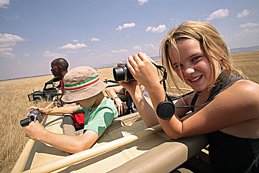 孩子,摄影,屋顶,旅游,交通工具,马赛马拉国家保护区,肯尼亚