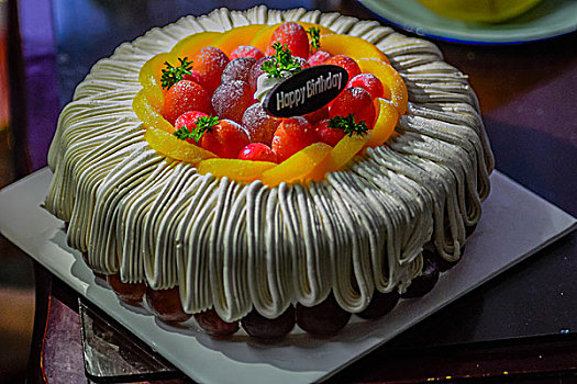 蛋糕,红浆果,醋栗,奶油蛋糕,happy,birthday,生日快乐,幸福,开心,水果味,浪漫,节日,生日,重要