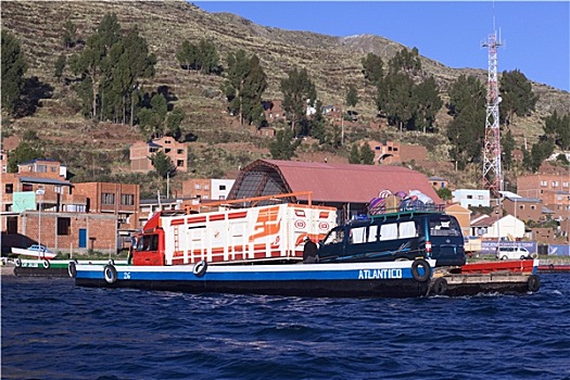 装载,渡轮,穿过,海峡,提提卡卡湖,玻利维亚
