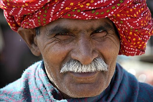 肖像,微笑,男人,穿,红色,缠头巾,胡须,拉贾斯坦邦,印度