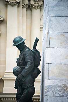 士兵雕塑