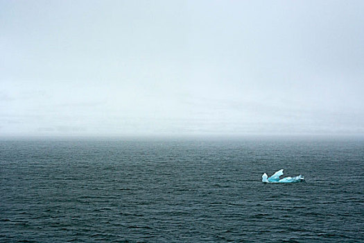 挪威,斯瓦尔巴特群岛,重,云,上方,静水,孤单,冰山,水,峡湾