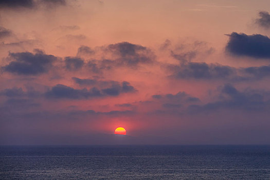 日落,海上