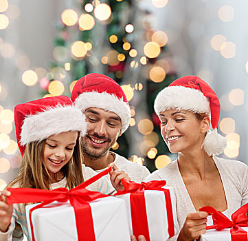 家庭,圣诞节,休假,人,概念,幸福之家,圣诞老人,帽子,礼盒,坐,上方,圣诞树,背景
