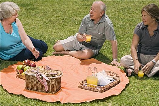 俯拍,三个,老人,人,野餐