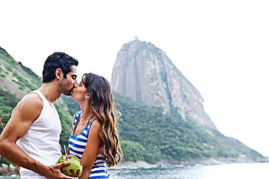 亲吻,海滩,面包山,里约热内卢,巴西
