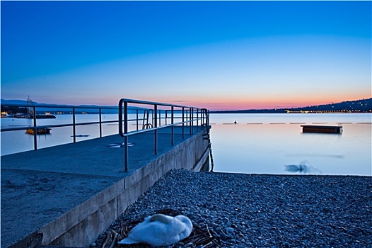 日内瓦湖,黎明