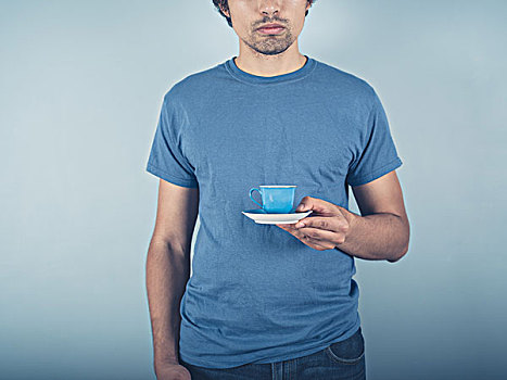 男青年,穿,蓝色,t恤,拿着,杯子,浓咖啡