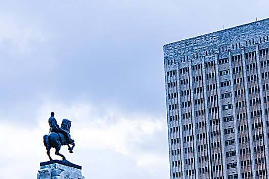 骑马雕像,摩天大楼,马雷贡,哈瓦那,古巴