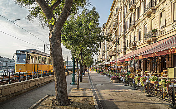 有轨电车,餐馆,多瑙河,匈牙利,布达佩斯