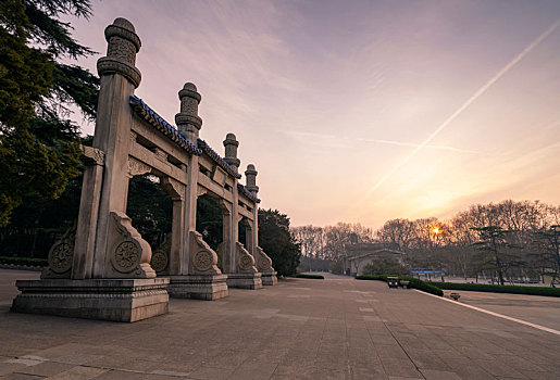 中山陵博爱坊丨the,sun,yat-sen,mausoleum