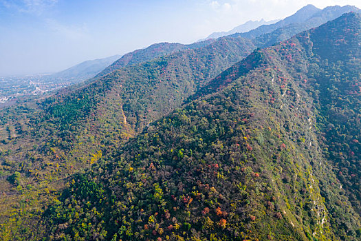 秦岭山秋景