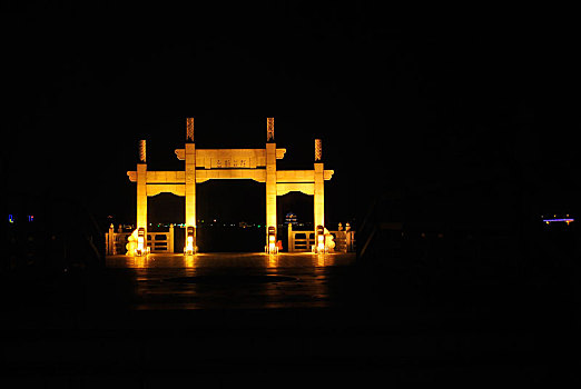 宜兴任公钓台,夜景