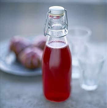 瓶子,蔓越莓汁,蔓越莓松饼,后面