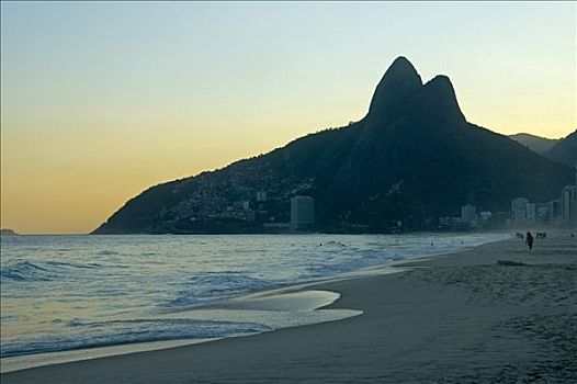 黎明,伊帕内玛海滩,里约热内卢,巴西