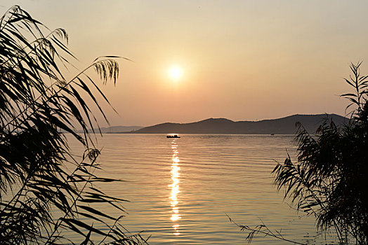 太湖的黄昏风景