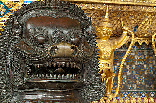 泰国,曼谷,大皇宫,玉佛寺,皇家,寺院,翡翠佛,一个,场所,青铜,神话,狮子,雕塑,正面,庙宇