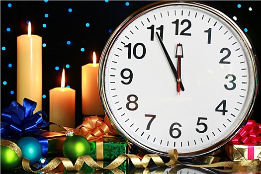 五个,分钟,午夜,钟表,圣诞节,蜡烛,礼物