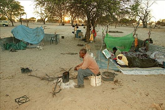 男人,营火,早晨,博茨瓦纳,非洲