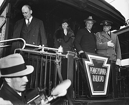 秘书,第一夫人,罗斯福,总统,富兰克林,背影,宾夕法尼亚,列车