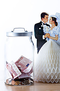 新婚夫妇,小雕像,旁侧,玻璃,罐,钱