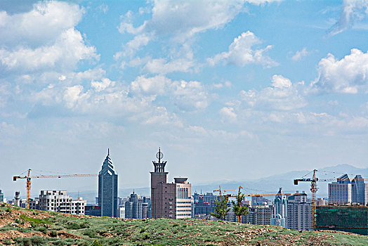 雅玛里克山远眺乌鲁木齐城市