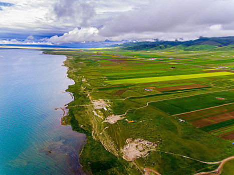 高原上的,海,岸