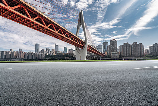 城市道路和建筑景观天际线