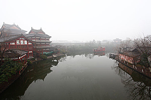 横店,影视基地,古代建筑,房子,木头,清明上河图,造景,城墙,城门,蓝天,湖